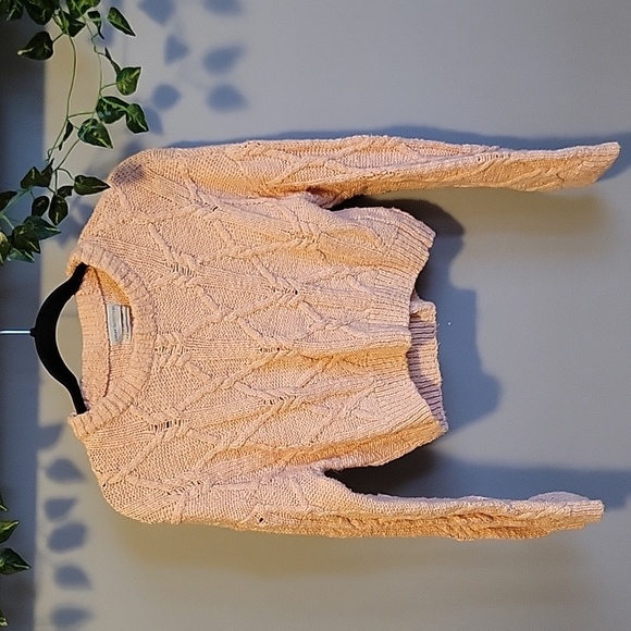 Urban Outfitters Glamorous Cropped cable knit sweater - Picture 1 of 7